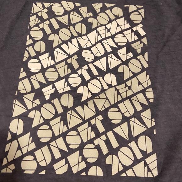 LuluLemon muscle love crop tank *Seawheeze - Picture 3 of 5